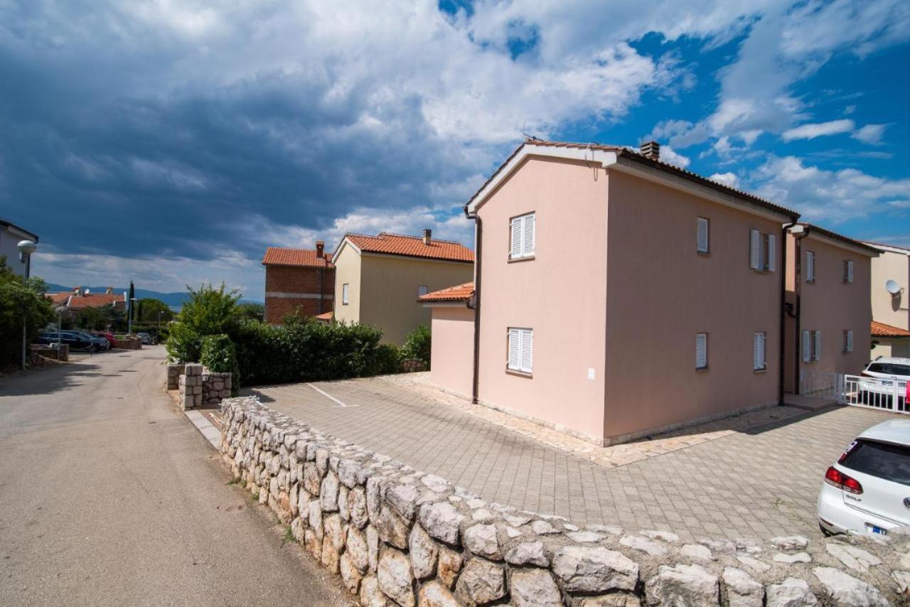 Apartment Rose Malinska Kültér fotó